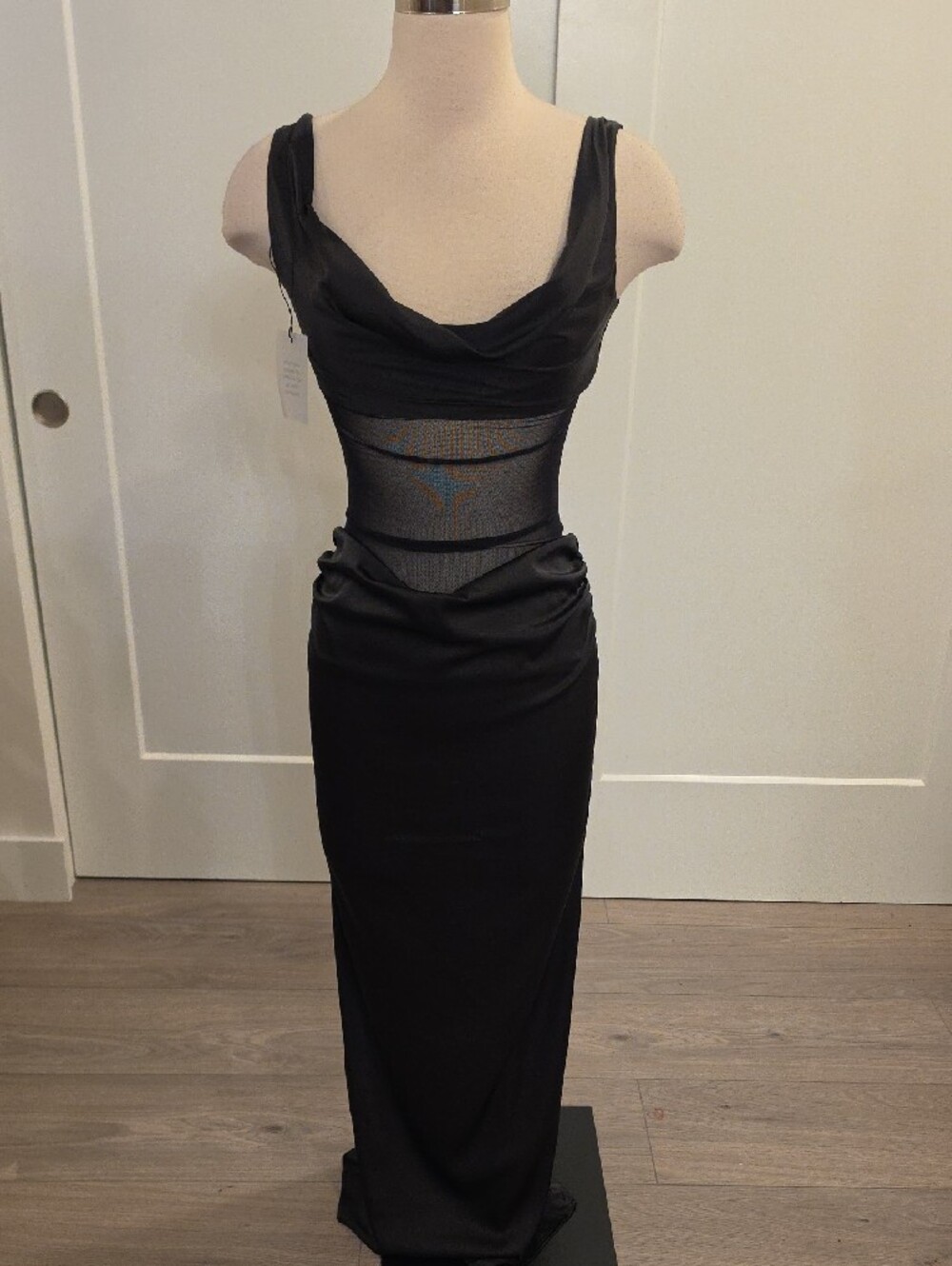 superdown sexy Black Sheer bodice Maxi Dress size S new with tags - Picture 3 of 10